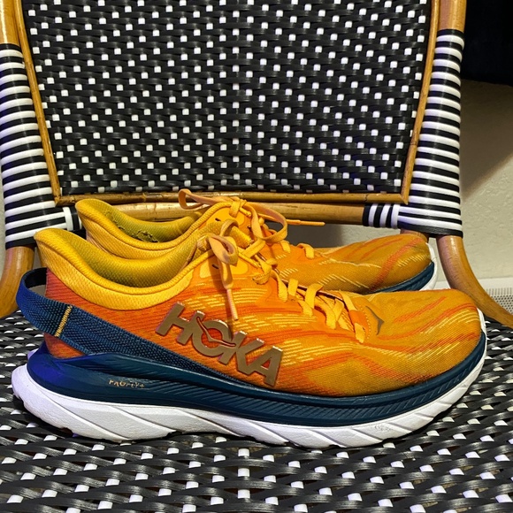 hoka pro fly shoes